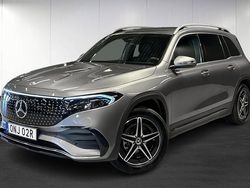Mörkgrå (grey) Begagnad 2024 Mercedes EQB250+ AMG line SUV | 549 000 kr (Marknadspris)