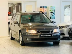 Brun Begagnad 2006 Saab 9-3 Vector Kombi | 39 999 kr (Marknadspris)