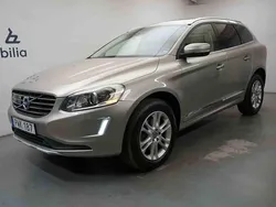Brun Begagnad 2015 Volvo XC60 SUV | 219 900 kr