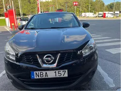 Svart Begagnad 2014 Nissan Qashqai SUV | 90 000 kr (Superpris)