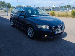 Blå Begagnad 2010 Volvo V50 Kombi | 67 900 kr (Marknadspris)
