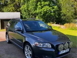 Grå Begagnad 2011 Volvo V50 Summum Kombi | 39 000 kr (Bra pris)