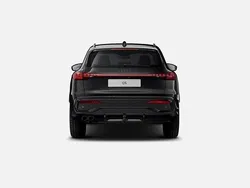 Svart Ny 2025 Audi Q5 Sportback Edition .1 SUV | 769 900 kr (Marknadspris)