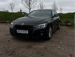 Svart Begagnad 2016 BMW 320 M Sport Sedan | 169 000 kr (Bra pris)
