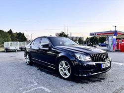 Svart Begagnad 2014 Mercedes C63 AMG Avantgarde Sedan | 140 000 kr