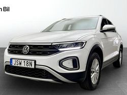 Vit (pure white) Begagnad 2022 VW T-Roc Life SUV | 269 900 kr (Marknadspris)