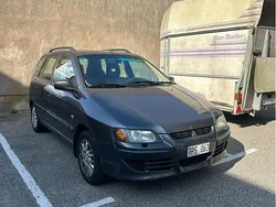 Grå Begagnad 2003 Mitsubishi Space Star Kombi | 15 000 kr (Marknadspris)