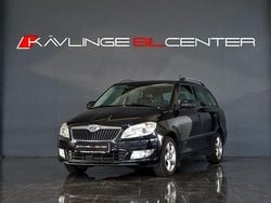 Svart Begagnad 2013 Skoda Fabia Elegance Kombi | 59 900 kr (Marknadspris)