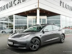 Grå Begagnad 2022 Tesla Model 3 Standard Range Sedan | 399 000 kr (Dyr)