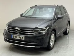 Grå Begagnad 2022 VW Tiguan SUV | 280 000 kr