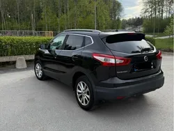 Svart Begagnad 2015 Nissan Qashqai SUV | 107 000 kr (Lite dyr)