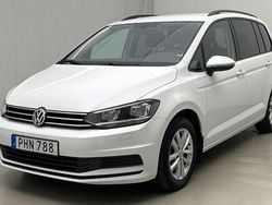 Vit Begagnad 2017 VW Touran Minibuss | 186 000 kr (Superpris)