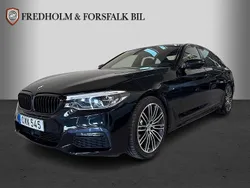 Svart Begagnad 2018 BMW 520 M Sport Sedan | 339 000 kr (Bra pris)