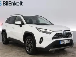 Vit Begagnad 2022 Toyota RAV4 Hybrid Executive SUV | 343 900 kr (Bra pris)