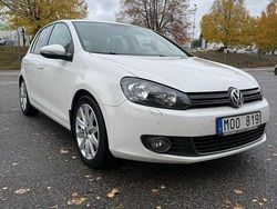 Vit Begagnad 2010 VW Golf VI Edition Halvkombi | 89 000 kr (Marknadspris)