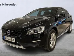 Svart Begagnad 2018 Volvo S60 CC Momentum Sedan | 184 900 kr (Marknadspris)