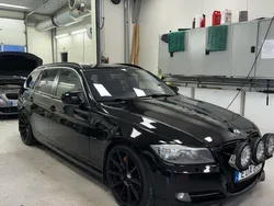 Svart Begagnad 2011 BMW 335 Comfort Edition Kombi | 220 000 kr (Lite dyr)