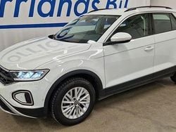 Vit (pure white) Begagnad 2022 VW T-Roc Life SUV | 227 900 kr (Marknadspris)