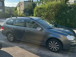 Grå Begagnad 2009 VW Golf VI Kombi | 20 000 kr (Superpris)