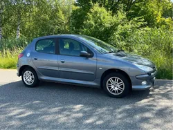 Begagnad 2007 Peugeot 206 Halvkombi | 17 500 kr (Marknadspris)