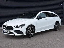 Vit Begagnad 2021 Mercedes CLA250e Shooting Brake AMG Kombi | 339 900 kr (Marknadspris)