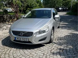 Grå Begagnad 2012 Volvo V60 Kombi | 65 000 kr (Bra pris)