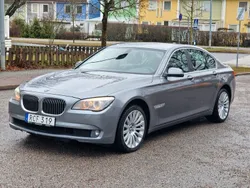 Grå Begagnad 2012 BMW 740 Sedan | 189 800 kr