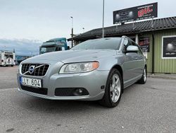 Silver Begagnad 2011 Volvo V70 Summum Kombi | 89 500 kr (Marknadspris)