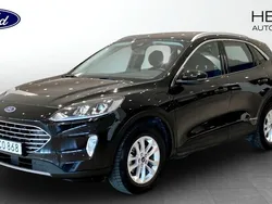 Svart (black) Begagnad 2022 Ford Kuga Titanium SUV | 244 900 kr (Bra pris)