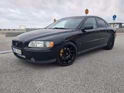 Svart Begagnad 2005 Volvo S60 Sedan | 48 000 kr (Dyr)