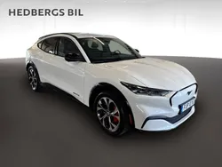 Vit Begagnad 2021 Ford Mustang Mach-E Standard Range SUV | 344 500 kr (Bra pris)