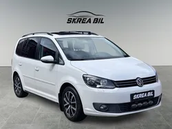 Vit Begagnad 2014 VW Touran Minibuss | 109 900 kr