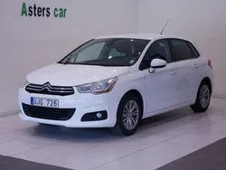 Vit Begagnad 2011 Citroën C4 Halvkombi | 54 900 kr (Marknadspris)
