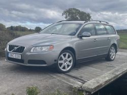 Grön Begagnad 2008 Volvo V70 Kinetic Kombi | 29 000 kr (Dyr)
