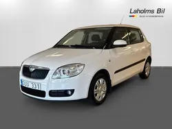 Vit Begagnad 2010 Skoda Fabia Ambiente Halvkombi | 41 900 kr (Marknadspris)