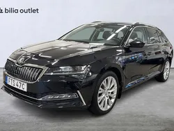 Svart Begagnad 2021 Skoda Superb Business Line Kombi | 274 900 kr (Bra pris)