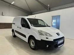 Vit Begagnad 2011 Peugeot Partner Minibuss | 39 500 kr (Marknadspris)