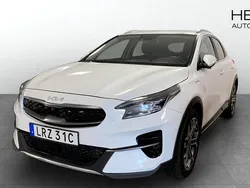 Vit (white) Begagnad 2022 Kia XCeed Advance SUV | 259 900 kr (Marknadspris)