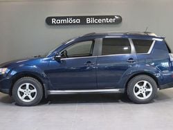Blå Begagnad 2012 Mitsubishi Outlander SUV | 89 900 kr (Marknadspris)