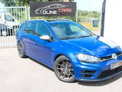 Blå Begagnad 2015 VW Golf VII R Kombi | 189 900 kr (Marknadspris)