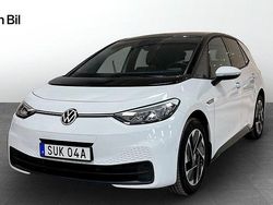Vit (glacier white metallic bl) Begagnad 2023 VW ID.3 Pro Performance Halvkombi | 319 900 kr (Lite dyr)