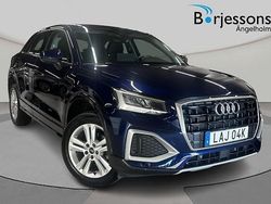 Blå Begagnad 2024 Audi Q2 Advanced Plus SUV | 284 000 kr (Marknadspris)
