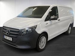 Vit (white) Ny 2025 Mercedes e-Vito Minibuss | 624 875 kr (Bra pris)