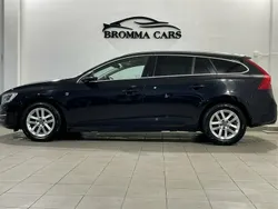Svart Begagnad 2015 Volvo V60 Momentum Kombi | 135 000 kr (Bra pris)