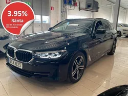 Svart Begagnad 2022 BMW 530e Kombi | 398 000 kr (Marknadspris)