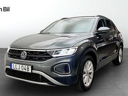 Grå (indium grey metallic) Begagnad 2024 VW T-Roc Life SUV | 329 900 kr (Dyr)