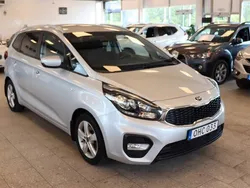 Grå Begagnad 2016 Kia Carens Minibuss | 144 900 kr (Lite dyr)