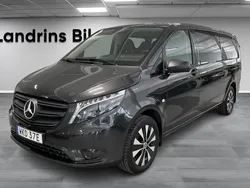 Mörkgrå Begagnad 2023 Mercedes Vito Minibuss | 624 875 kr