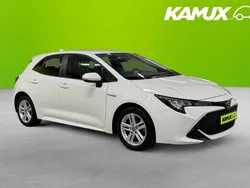 Vit Begagnad 2020 Toyota Corolla Active Halvkombi | 154 800 kr (Marknadspris)