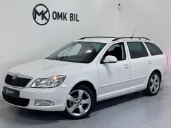Vit Begagnad 2012 Skoda Octavia Elegance Kombi | 84 900 kr (Bra pris)